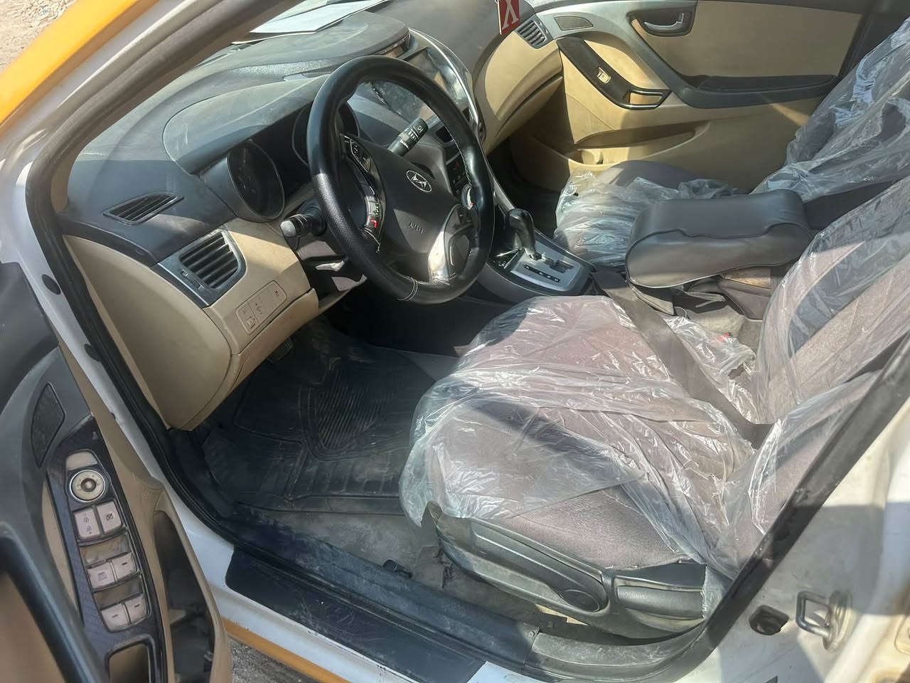 السلام عليكم النترا ٢٠١٣ خليجيه مكينه ١٨٠٠   بيها حادث جاملغ امامي السياره  جاهزه مكينه كير تبريد ثلج صدر تاير السعر ٧٧ المكان الدولعي الشراي يتصل ***********
