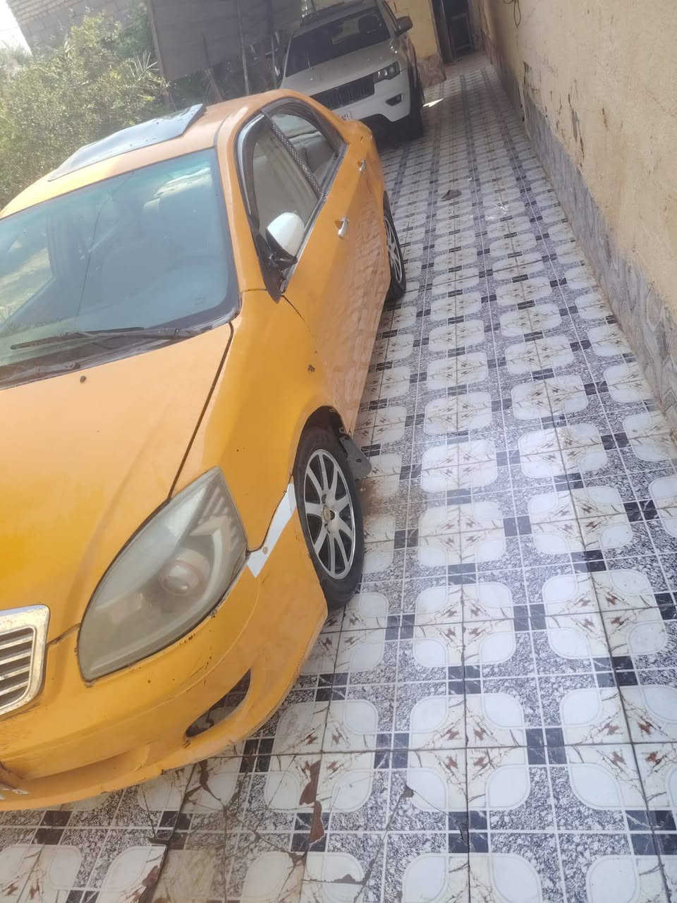 جيلي موبيل • ٢٠١٢ • مكفولة سنة