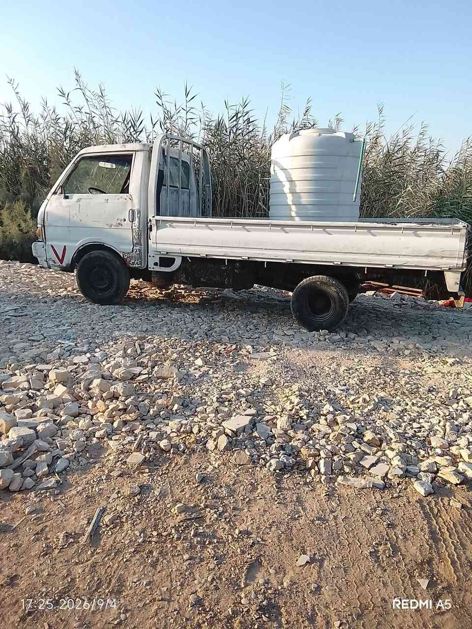 السلام عليكم كيا 96 قماره 8 جنكال ماكنتها حلوه كيرها بشرط اكسين بشرط شاصي بشرط سياره جاهزه سياره جاهزه كل نقص ما بيها معمره تعمير جديد بدي جديد السياره سياره حديده حصت  كاز السياره بدون تحويل حديده بدون تحويل مقفوله عشائر وسرقه بديهه جديد السياره جاهزه للعمل السعر 18 ورقه عنوان بغداد رقم الهاتف ***********
