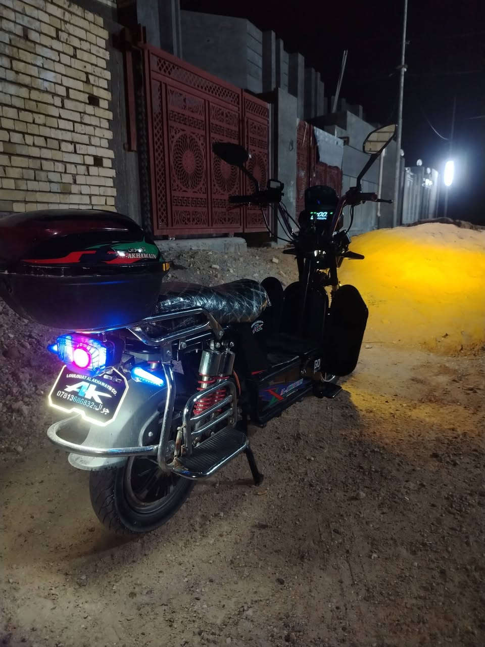 سلام عليكم دراجه جبلي للبيع 2025🚴‍♂️
بصمه وتشغيل عن بعد.💈
 نضام Rرجوع الى لخلف💈
لايتات زنون عالي ناصي 💈
بطاريات 6نوعيتهن ويلي 💈
دراجه كله شغاله وع فحص 💈
سعر 580وبيه مجال🤑
سفتسار خاص اول 
تواصل ع رقام ***********بي وتساب. 🤯☝
