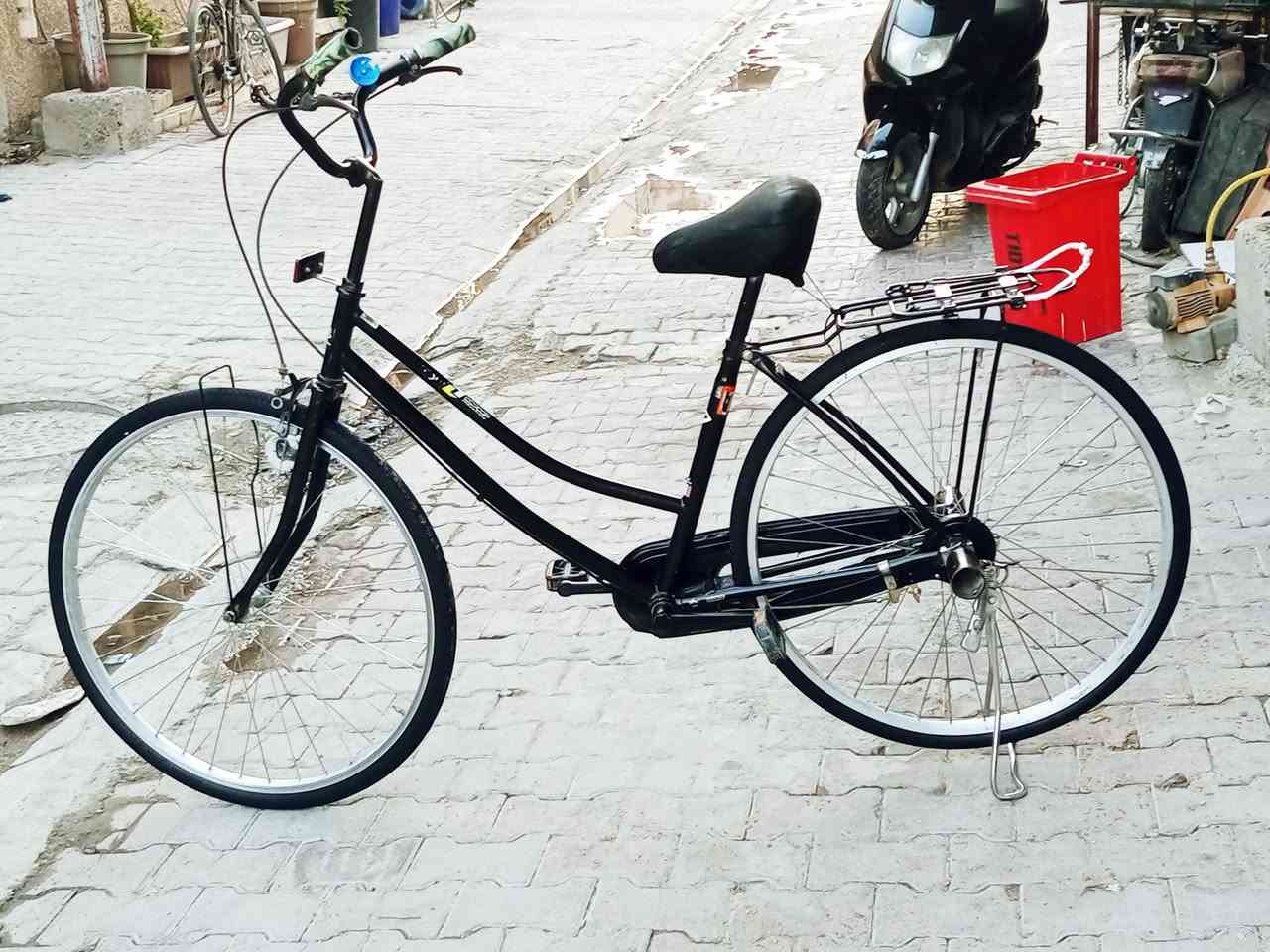سلام عليكم بيسكل حجم 27بناتيجاملغ لمامي فقط مكان بغداد لوشاش لتواصل ***********

