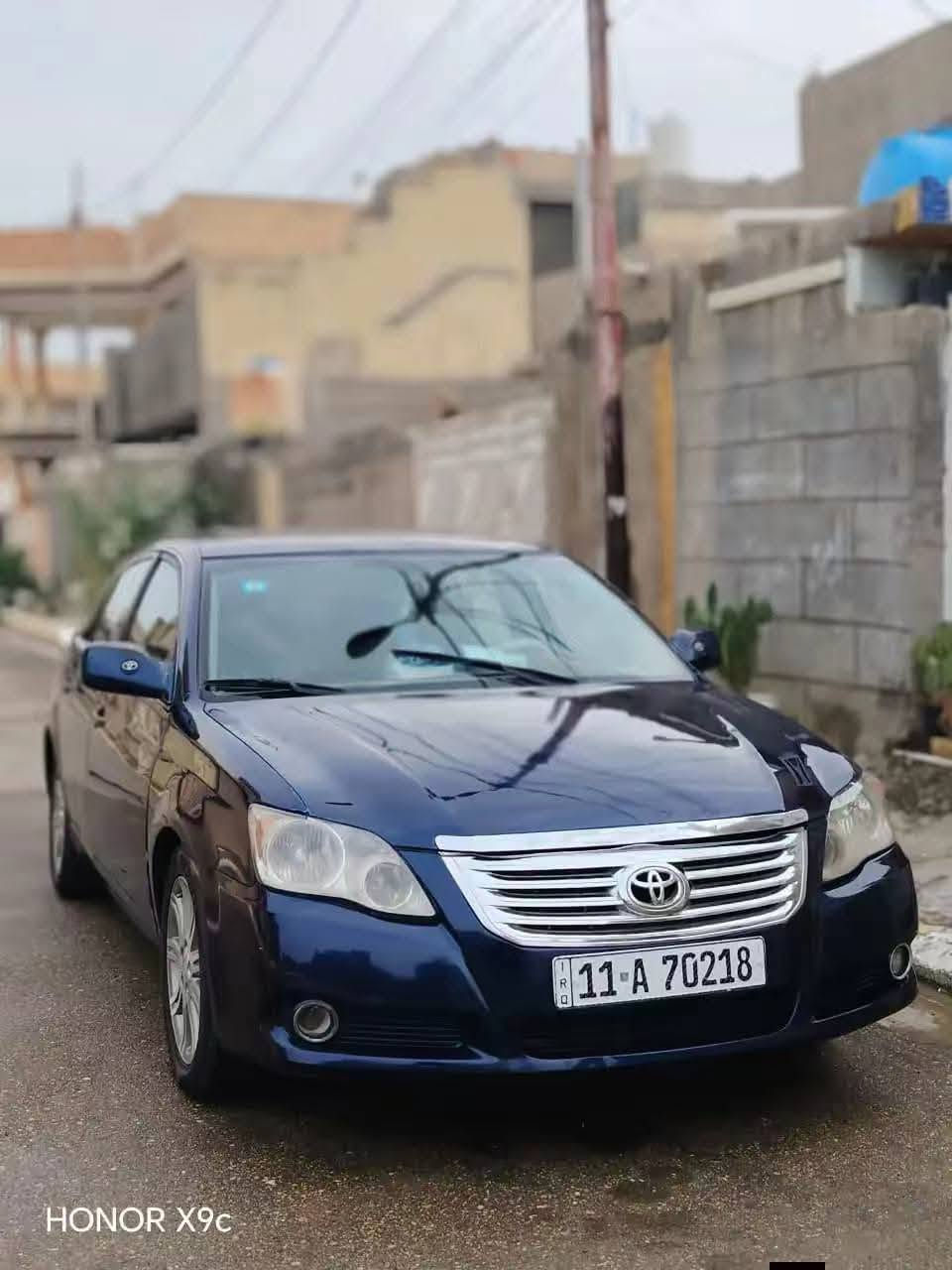 السلام عليكم سياره تيوته افلون للبيع موديل 2006السياره  مصبوغه عام  محرك 6سلندر  داخل جديد السيارع ما متعوبه  تايرات جدد سستم زنون شاشه اندرويد تبريد شغال حداديه جديد رقم الهاتف *********** السعر 95 غير متواجد عل فيس  رجان المو شراي لا يكسر بحلال العالم  مكانه واسط قضاء الصويره

