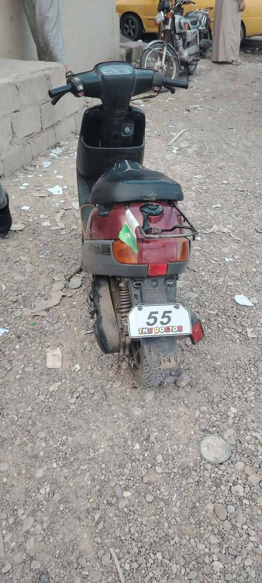 ماطور بوتين مكينة شرط بس قبق هندر مفتوح درع اصلي كزوز أصلي كلو أصلي تايات جدد ماطور مال رزق كيج سرعة شغال مال البانزين شغال السعر ٢٨٠ وبي مجال لطيبين بس اذة ما شراي لا تخبر وخاص ماجاوب بس واتساب عل كورك ***********    *********** خابر ودلل
