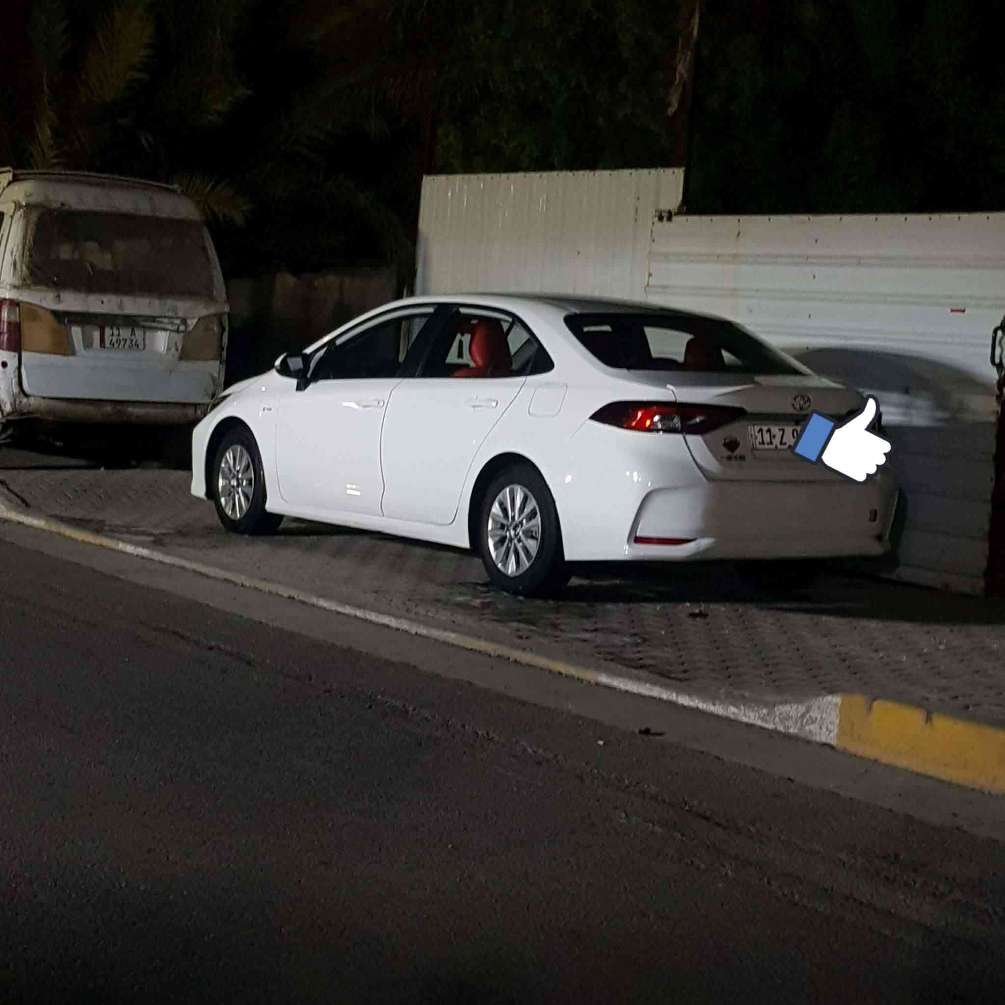 سلام عليكم كورلا موديل 2025  بدون فتحه كشن كهرباء داخل احمر ماشية 48 مكاني بغداد ***********
