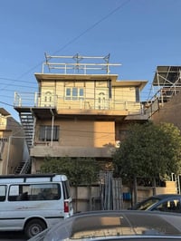 بيت طابقين • ٢٤٠م • حي الاطباء
