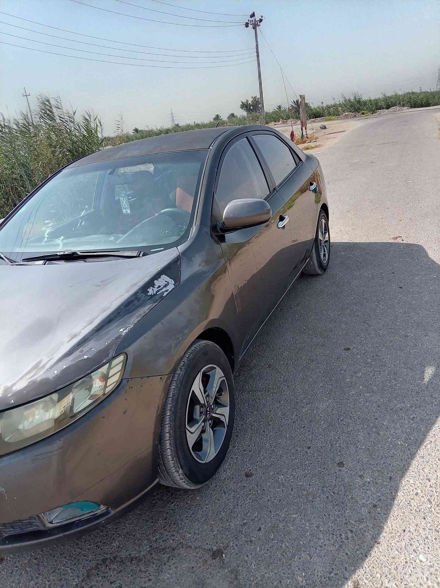 سلام عليكم سيراتو موديل ٢٠١١خليجي السياره جاهزه مكينه كير تبريد ماناقصه شي السياره بيه صبغ جاملغ وبنيد وبيه جراد شوفت عينك رقم قادسيه الجديد تحويل مباشر مكان السياره سماوه او رميثه السعر ٧٥ بيه مجال بسيط الاستفسار على الرقم ***********
