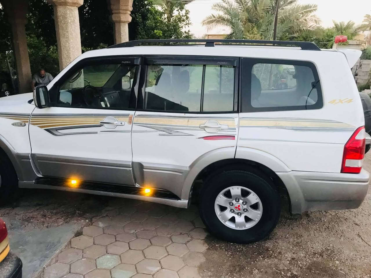 باجيرو 2006 بغداد انكليزي للبيع السعر 85$
*********** واتساب
باجيرو موديل 2006 سياره  
رقم بغداد  نكليزي 
تبريد ثلاث قطع 
مري شفط 
7 راكب مكينه 3000 
 لوو كير دفع رباعي شغال 
كير ومكينه خير من الله 
تخم تاير  صدر   خير من الله
دواخل مدوشمه جديده  شاشه جبيره
 بيهة صبغ ثلاث قطع  بدون  دواخل
