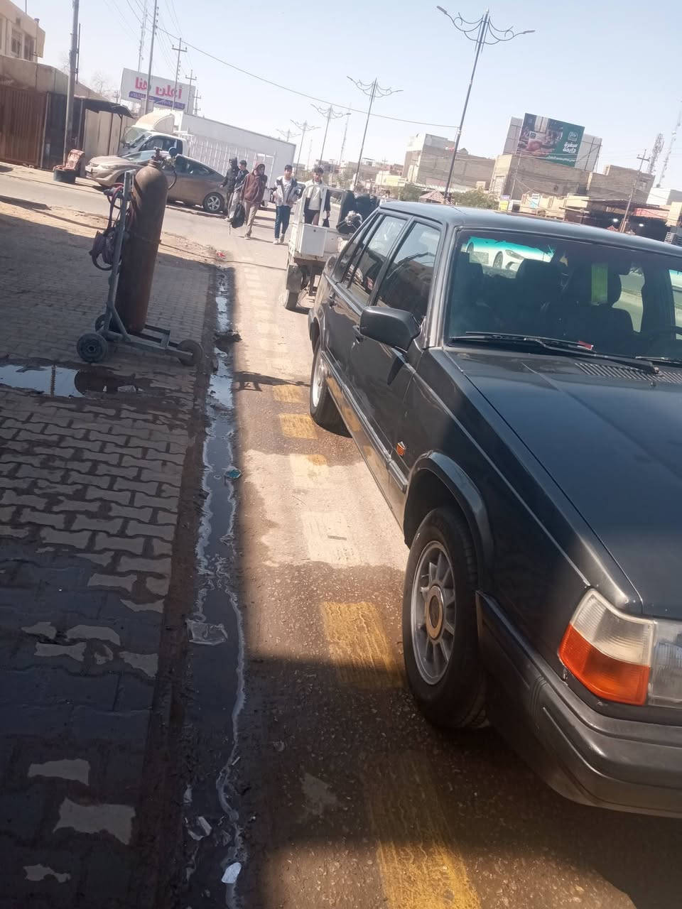 مرحبا فالفوالبيع 940حجم سياره حلوه وجاهزه مكينه ونجي محور تبريد شغال حداديه جديده تخم تأير جديد مكينه وكير جدد سنويه مجدده27ثاني يوم مداورة السياره بل نجف الشراي يتصل السعر 50او بيعه مجال الشراي***********بي وساب
