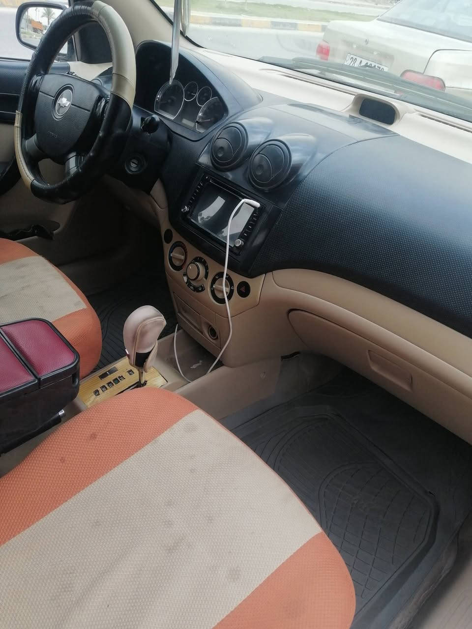 السلام عليكم افيو مديل ١١ مكينه مفتوح كير اوتو رقم جديد سنويه لل٣٠ بسمي تبريد عوزه بس غاز دواخل جديد حداديه زينه مكاني نجف السعر ٦٠ ***********

