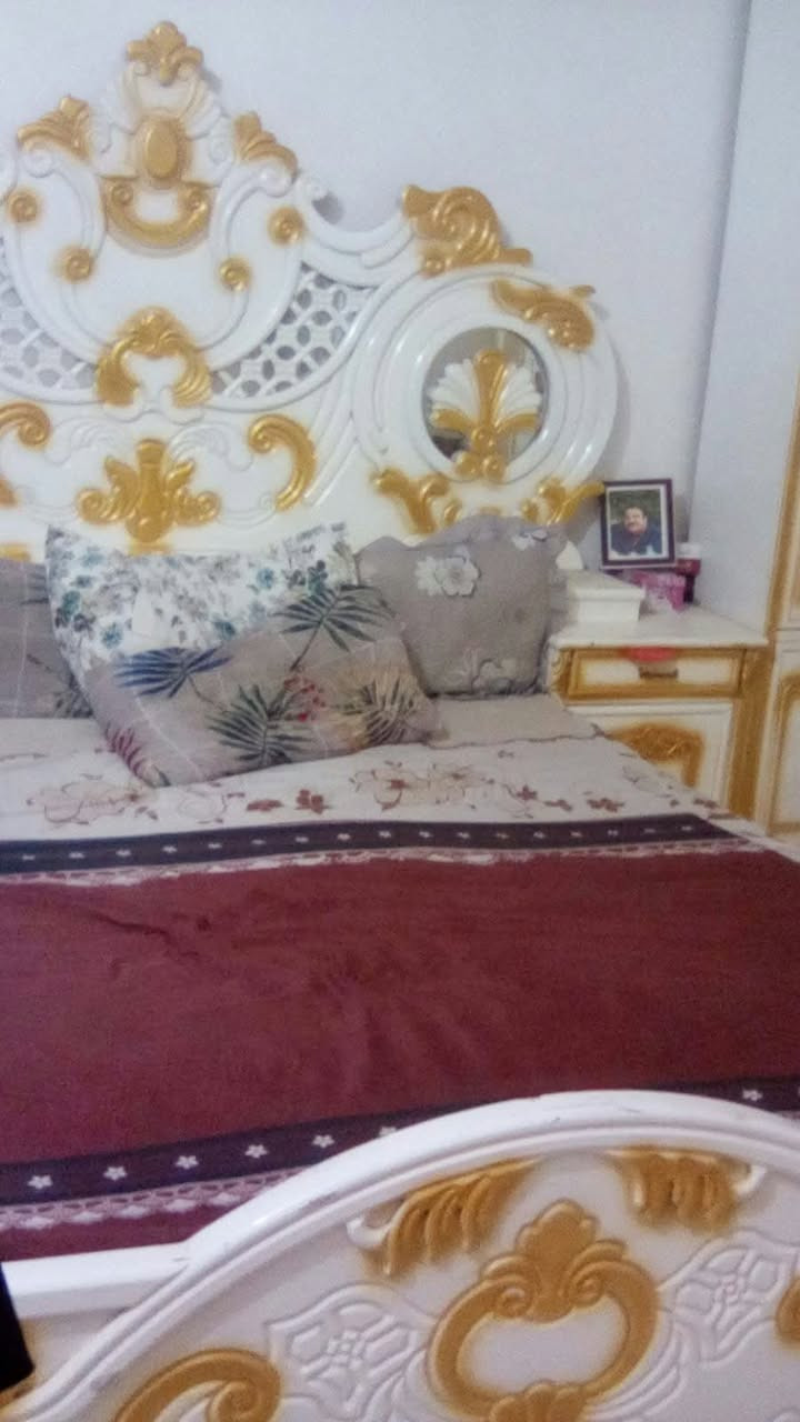 غرفة للبيع • خشب عراقي • جديدة