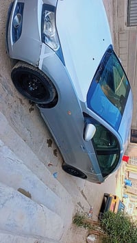 سيارة البيع  سيارة جاهزة من كلشي وخير من الله سعرها 45 وبيها مجال حك ج...