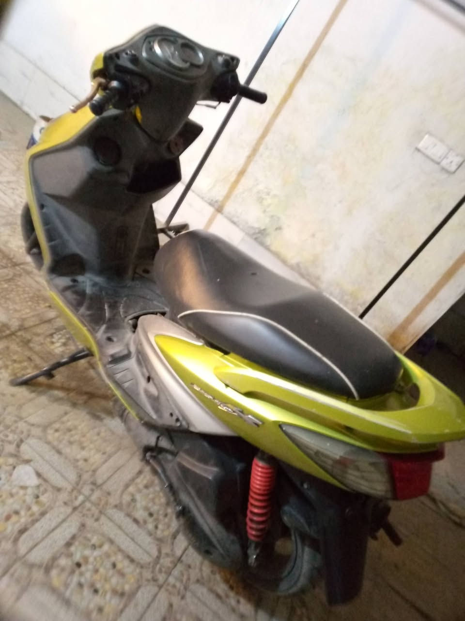 السلام عليكم سكنس فحل كفرات بلاد ختم واحد اكفلك مكينة ظفيرة كهربائيات سلف وهندر كل نقص ما بيها السعر 700 مكاني سيديه 
التواصل فقط عالرقم ***********
