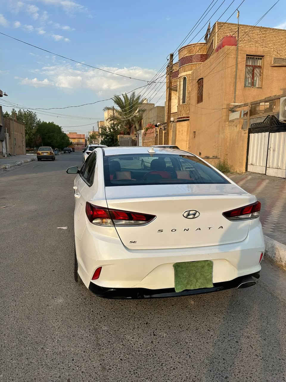 متاح 
سوناتا مديل ١٩
وارد امريكي
محرك ٢٤٠٠ GDi
معوقين صارت حره هذا الشهر
عندي وكالة عامة من المعوق
يعني اني اكفلك المداور بأسمك
رقم كربلاء
حادثها بجم
ماشية  ٦٥ السيارة ما متعوبة
گير محرك مكفولات 
تبريد خير من الله ثلج
كشنات جلد اني مدوشمها
تحكم استيرن
رادارات جانبية
كامرا دوار
حدادية جديدة
باتري جديد
مكانها كربلاء
السعر  ١١٥ ورقة
وبيها مجال حك الجيه
***********
