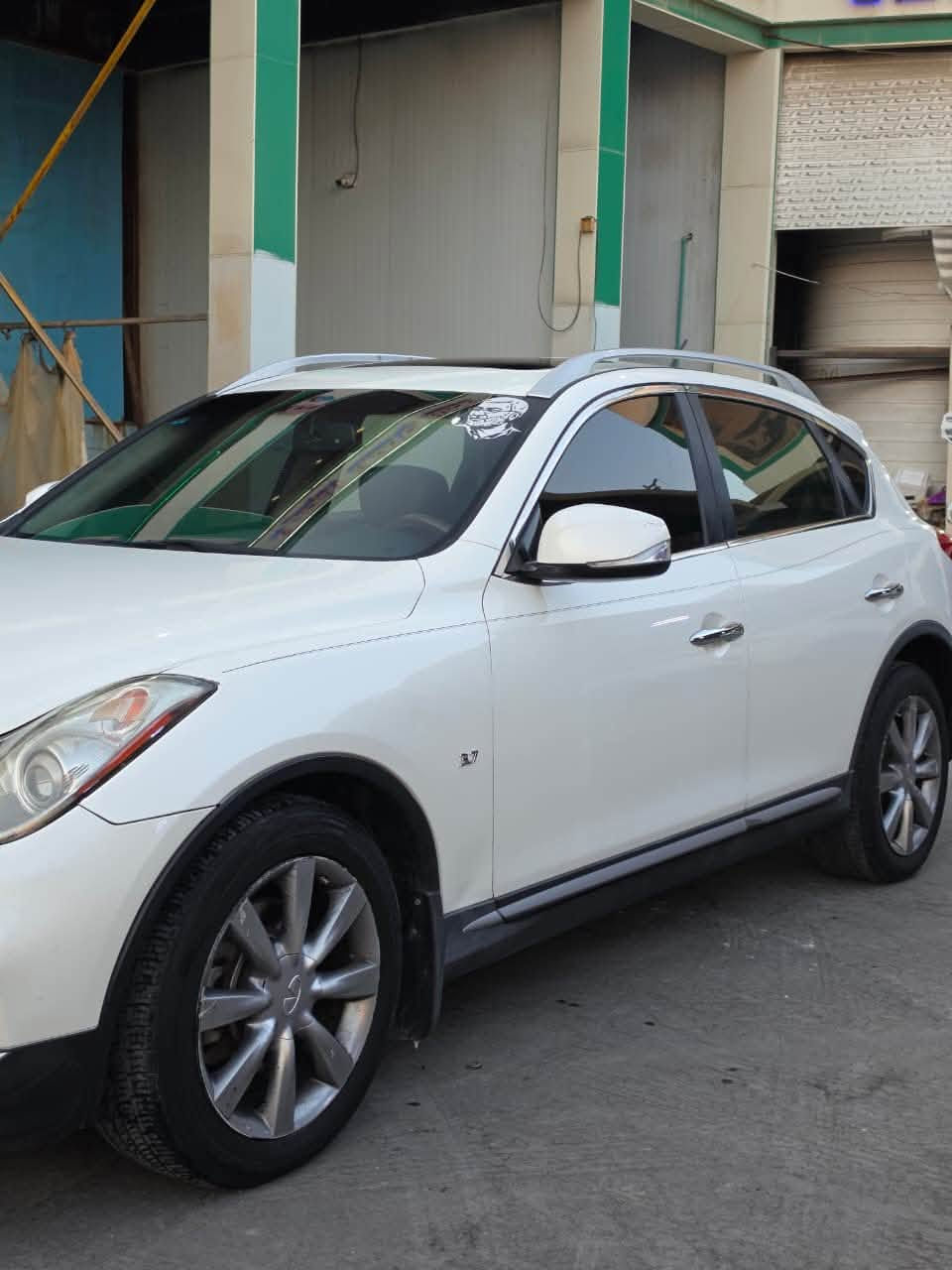 🚘 إنفينيتي QX50 / EX35 — للبيع كفاله عامه من الضربه والصبغ 

الموديل: 2009
المحرك: V6 سعة 3.700
الدفع: AWD دفع رباعي
القير: أوتوماتيك. 7 نمر 
اللون: أبيض لؤلؤي
الفئة: كروس أوفر رياضية فاخرة
الجنوط: 18 إنچ
فتحة سقف: موجودة
روف راك: موجود
كاميرا خلفية:
شاشة ومزايا تحكم:تحديث اندرويد 
المقاعد: جلد
تكييف: أوتوماتيك
نظام تشغيل: زر تشغيل
إنارة: LED/DRL أمامية
مرايا: كهربائية

✨ حالة السيارة

* لون أبيض لؤلؤي.
* الداخلية جلد.
* السيارة مناسبة للاستخدام اليومي والسفر.
* رقم دولي جديد وهزه جديده 

📍 
💰 السعر: 110
📞 للاستفسار: ***********
