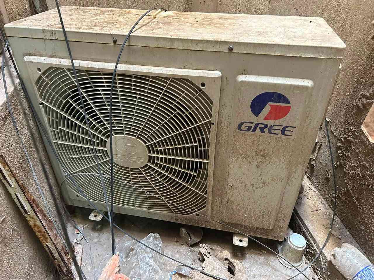 سلام عليكم متوفر سبلت كري للبيع السعر المطلوب 400
2طن الاستفسار على رقم
***********
