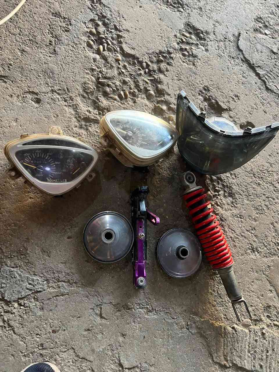 سلام عليكم
غراض دراجه ماكس عدله لبيع 
دبل خلفي 
ستانه صفح
دشبول بلادي عندي تجاري 
كفرات تجاري
بكلايت امامي كامل
سبايدر 2
صالنصه بيه زرف صغير يم برغي
وياله بلادي مابين شي 
اي ستفسار خاص 
رقم تلفون ***********
