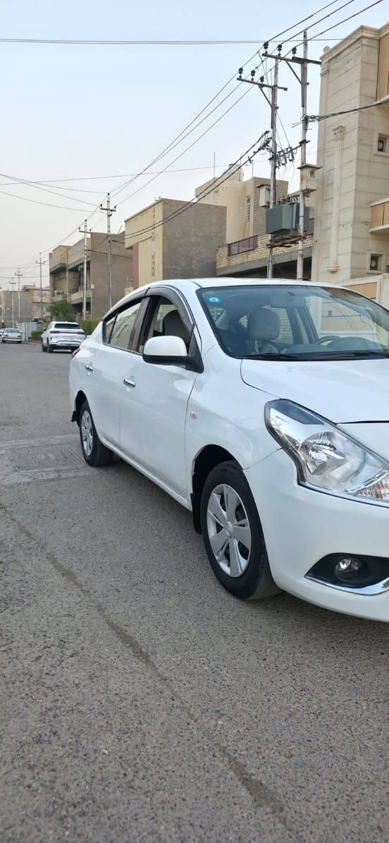 نيسان سني هندي مديل 2020
بسمي رقم انكليزي 
كير مكينه مكفولات 
صدر جديد 
مكفوله من الصبغ والتبديل 
بيه فقط بارد بسيط 
ماشيه 63 الف 
عارضه 98 وبيه مجال لشراي مكاني البياع 
***********
