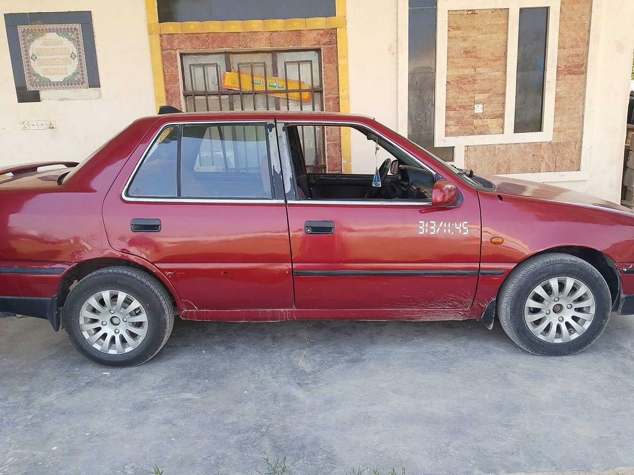 سلام عليكم
للبيع سياره اكسله موديل 93 كير محرك خير من الله سياره نضيفه 
تخم تاير سياره مال جناي تحويل مباشر عندك مراوس اروس عادي  سعر 20 وبيه مجال *********** بيهن واتساب ***********
