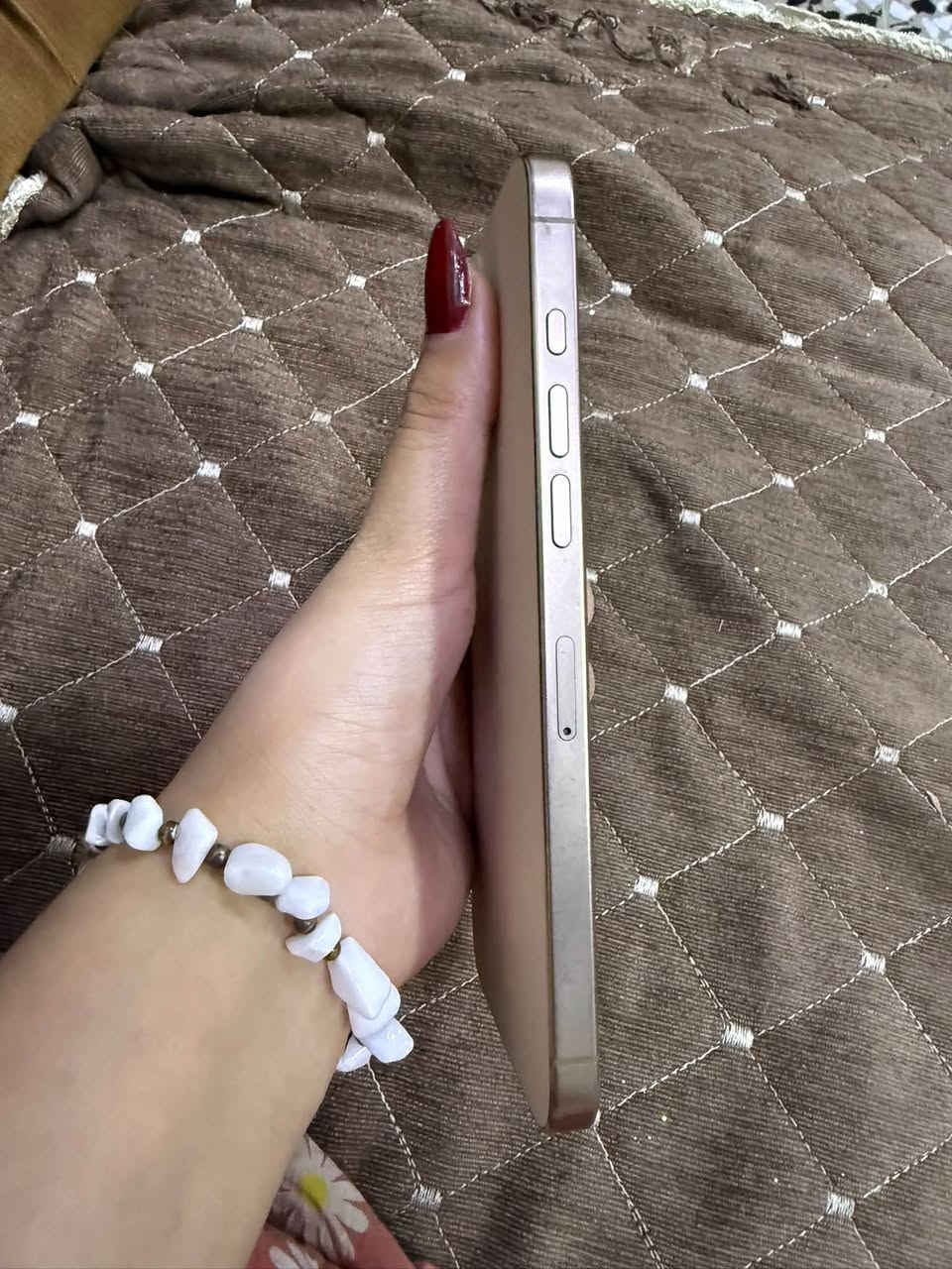 ايفون 16 برو ماكس شرق اوسط بطاريه 92 ذاكره 256 الجهاز مع كارتونه مالته نضيف نسبه النضافه 99 مكاني بغداد السعر مليون و300 جهاز نضيف ومداخل تصليح

نص مكتوب في الصور:
- ١٢:٠٩
- رجوع
- حول
- الاسم
- iPhone
- إصدار iOS
- 18.7.8
- اسم الطراز
- iPhone 16 Pro Max
- رقم الطراز
- MYWJ3AE/A
- الرقم التسلسلي
- الأغاني
- الفيديوهات
- ٣
- الصور
- ٢٥٦ غ.ب.
- السعة
- ٢٣٨,٦٢ غ.ب.
- متوفرة
- عنوان Wi-Fi
- 60:81:10:06:B3:31
- Bluetooth
- 60:81:10:00:3E:5F
- البرنامج الثابت للمودم
- 1.70.04
- SEID
- EID
- 890490320***********214227359482
- قفل شركة الاتصالات
