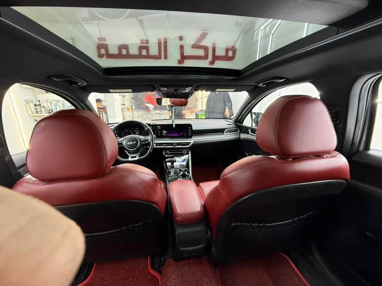 السلام عليكم

   Kia k5  Gt-line 2023

كي فايف جيتي لاين 
 
للبيع 

اللون:اسمنتي

حجم المحرك:1.6تيربو 🚀

وارد امريكي

الضرر:جاملغ خلفي  وبالعراق نفس الجاملغ الخلفي نضرب وتعدل 
وباب السايق مبدل بلادي وبيها تعديل بارد

( بدون لغد وبدون ايرباك)

موضح كلشي بالسونار منزله بالصور

السيارة ماشية:58 الف km

مواصفات:

السيارة بصمة 

بصمة ابواب عدد2

فتحة سقف بانوراما بالكامل

داخل احمر

4 انظمة قيادة

رادارات امامية وخلفية وجانبية

حساسات امامي خلفي

جنطة ذكي

نقطة عمياء

تشغيل عن بعد

قيادة ذاتية

دخول ذكي 

كروس مثبت سرعة

تحديد مسار

شحن لاسلكي 

هاند بريك كهربائي

اوتو هولد

كشن السائق كهرباء

وباقي مواصفات الجيتي لاين معروفة

اخوتي كلشي موضح بالسونار والسيارة كدامكم 

الشراي يجي يشوفها ويفحصها ويقتنع بيها وعيوني اله

رقمها بغداد بأسمي تحويل ثاني يوم

السعر (185)
مكانها بغداد-الحرية

***********
