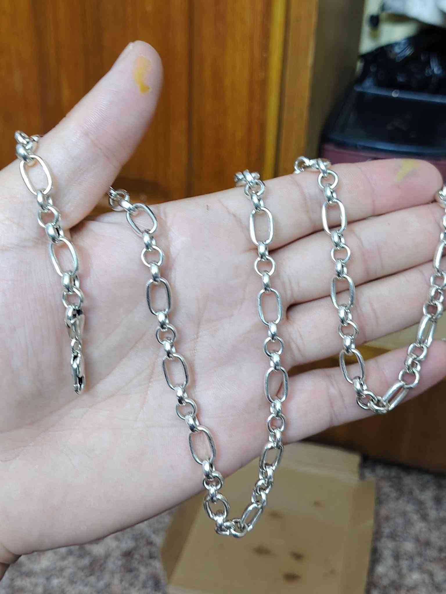 زناجيل فضه يطالي وزنه داخل صوره سعر غرام 3500بغداد مدينة الصدر توصيل لجميع المحافظات رقم وتساب ***********
