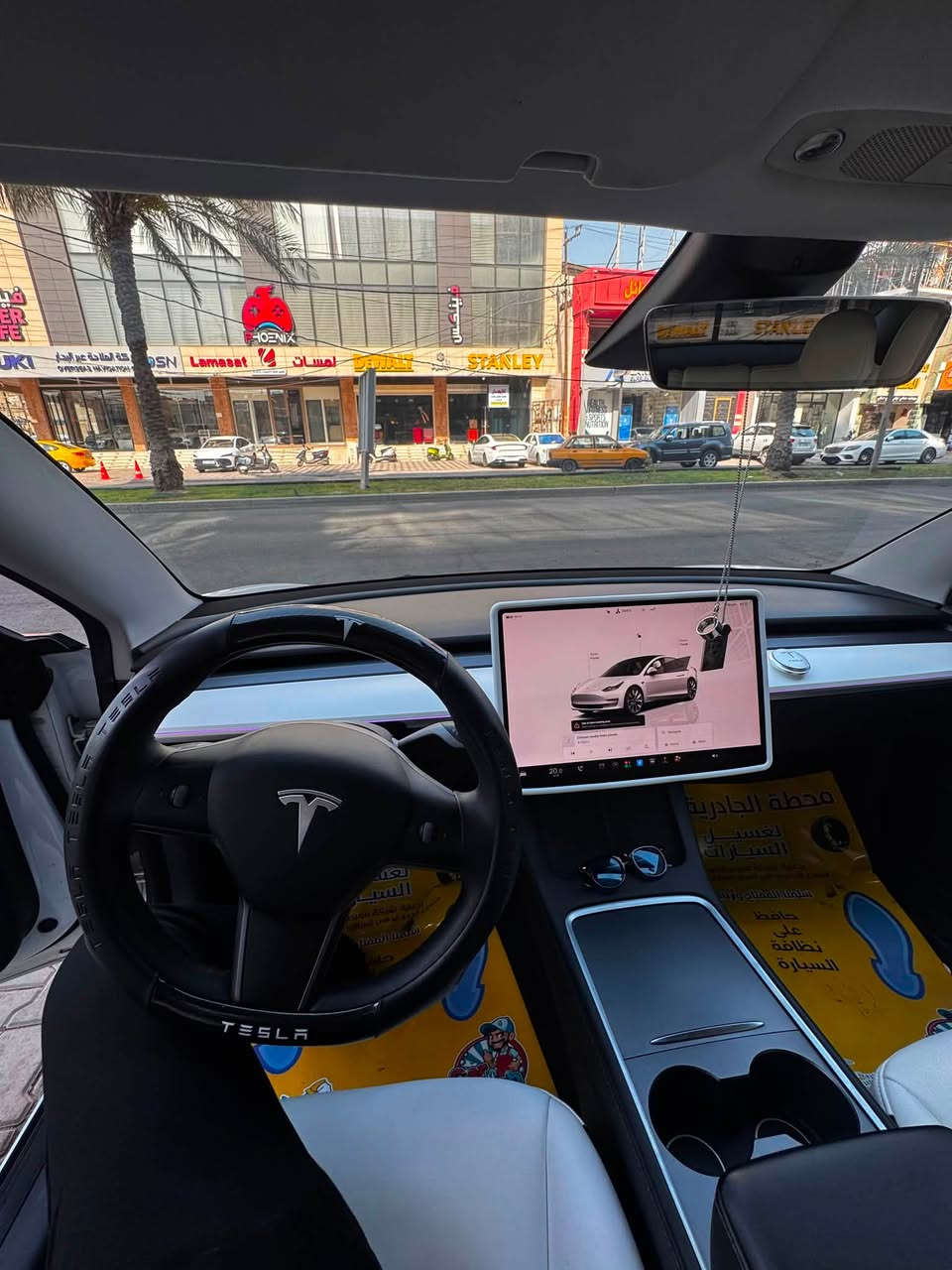 السلام عليكم
Tesla Model 3 AWD Long Range - 2022 
دبل ماطور
وارد الامارات 
ماشية 113,000 حالياً 
اونلاين - اخر تحديث و مربوطة ع التطبيق
شاحنتها الاصلية وياها 32 امبير + البورد كامل 
شاحنة سفري هم وياها 
الضرر موضح بالتقرير 
رقم سليمانية

للتواصل : ***********
