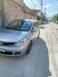 نيسان تييدا • ٢٠١٠ • رانية