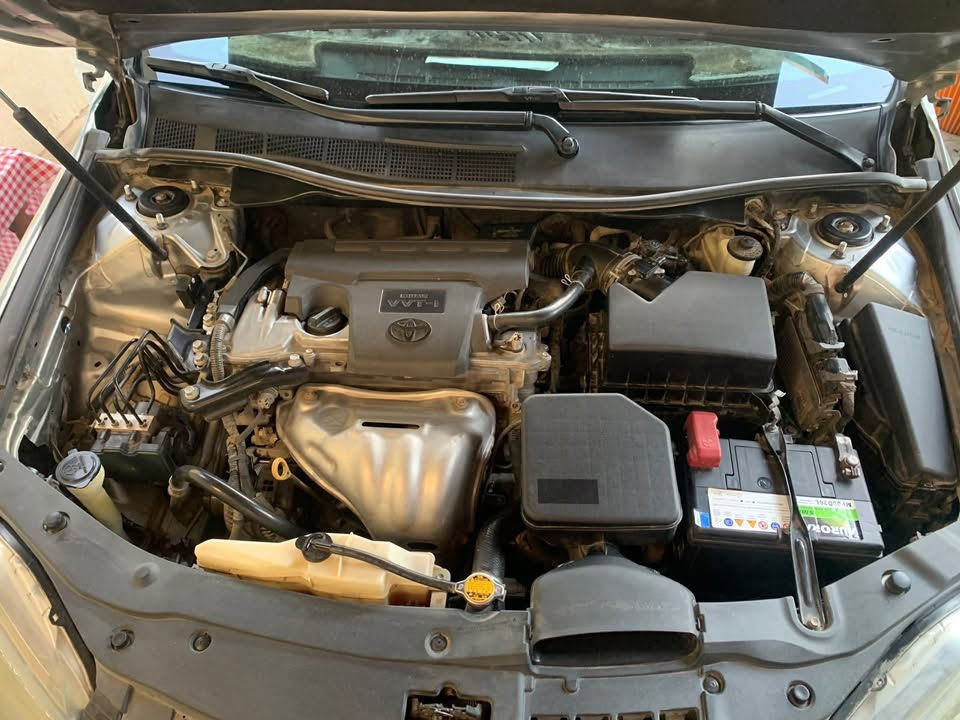 السلام عليكم مكلف بالنشر كامري se مديل 2016 رقم سليمانيه تحويل او وكاله السعر 155$ وبيهة مجال رقم صاحبهة *********** واتساب
