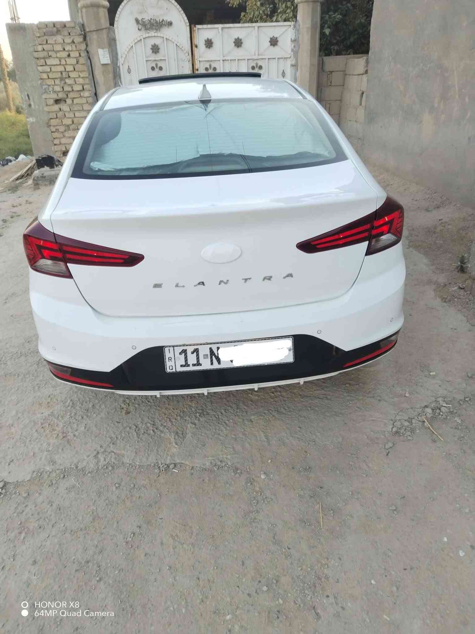 سلام عليكم
الانتره 2020
 خليجي
(كفاله عامه )
رقم بغداد نكليزي 
ماشيه (72)
مكينه 2000 دوش 
فول واحد عله واحد 
فتحه سلايت
 زنون
 بصمه تشغيل وابواب وصندوق ذكي 
قطعتين تبريد
 تحكمات ستيرن
 مرئي شفط 
 شاشه كبيره 
 انضمة قياده 
يدات نيكل
حساسات امامي خلفي
السعر 153وبيه مجال 
مكان (السياره كربلاء طويريج )
الاستفسار ***********

نص مكتوب في الصور:
- HONOR X8 64MP Quad Camera
- O HONOR X8
- 64MP Quad Camera
- HONOR X8