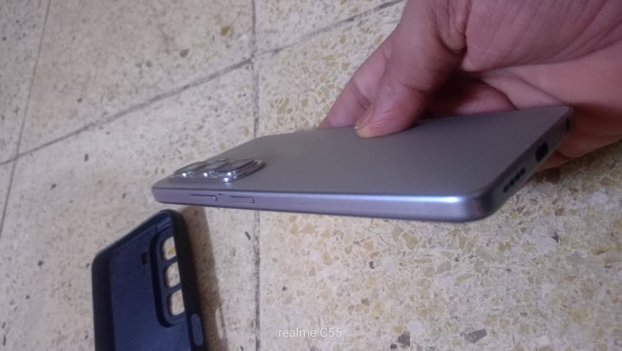 انفنيكس هوت 50 جهاز نظيف ذاكرة 256 6+6 سعرو 190 بي مجال بسيط جدا.
مامفتوح ***********

نص مكتوب في الصور:
- realme C55