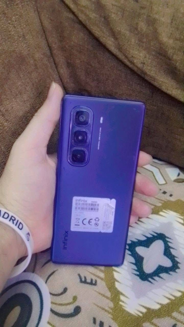 جهاز Infinix Hot 50 pro
وياه كل ملحقاتة سماعة وكارتونة وشاحنة
بس وكع مني وشاشة صار بيها فطر بس ميحتاج تبدلها شغال طبيعي
ببجي يشغل 90 فريم وسريع ب استخدام
السعر 120 الف مكاني بغداد البياع
*********** واتساب
