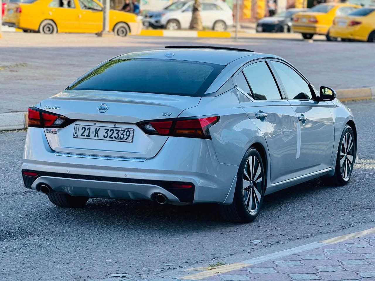 سلام عليكم
السلام عليكم تحياتي للجميع

⚡NISSAN ..Altima..2021.SV.Plus⚡

⚡نيسان...التيما..SV 2021پلاس فول الفول

......................................

الفئه  SV..Plus..

موديل 2021

لون سلفر

محرك 2500(تنفس طبيعي)

بصمة تشغيل

ابواب بصمة+ بصمة صندوك

تشغيل عن بعد

هاند بريك بصمة

أوتو هولد (auto hold)

فاتحة سقف (سلايت )

نظام قيادة أليه

رادارات 360° درجة

رادار امامي (توقف ذاتي)+تحديد مسار

رادار جانبي توقف ذاتي

رادار خلفي (توقف ذاتي)

كامره خلفيه

حساس خلفي

كشنات كهربائ

كشنات تدفئة

ستيرن تدفئة

شاشه كبيره (گار پلي)

فول تحكم ستيرن

كروس سرعة (مثبت سرعة)

أشاير مري جانبي

ويل كروم حجم 18

أكزوز رياضي (صالنصات رياضه)

لايتات فول زينون

................................................

سياره بيه فقط بونيد صبغ.. سونار مرفق داخل منشور 

كير محرك شرط الفحص

سيارة ماشية 65الف ميل

رقم سليمانية دولي سنويةرقم كل جديد لغايه2028 شرط تحويل
سعر 138 وبي مجال 
مكان سياره ديالى.. خانقين .استفسار اتصال رقم الهاتف  
***********
