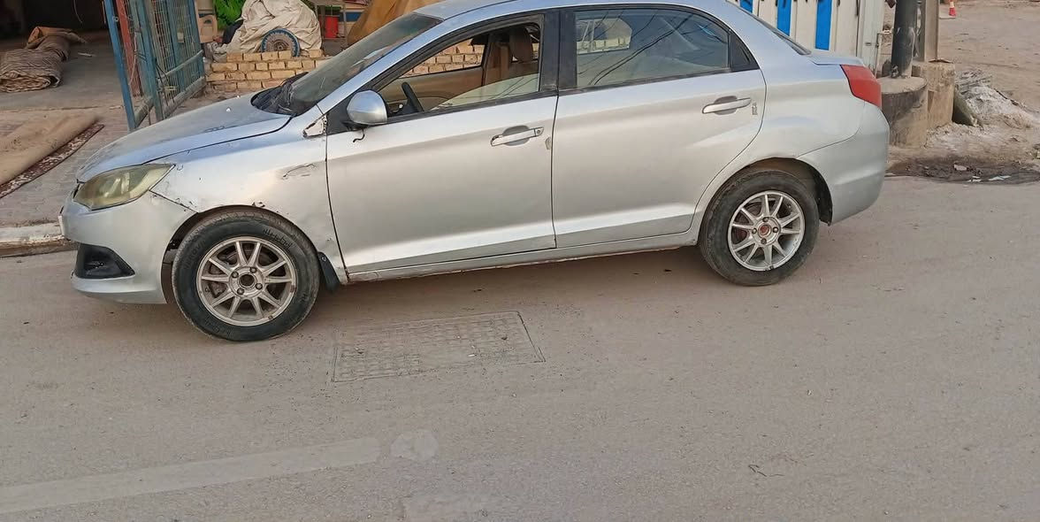 سلام عليكم شباب سيارة جاهز مكين خير من الله حداديه جديده تخم تاير جديد جاهزه سعرها 23 و مجال للشراي مكاني نجف ابو صخير هذا رقمي والشراي يتصل***********
