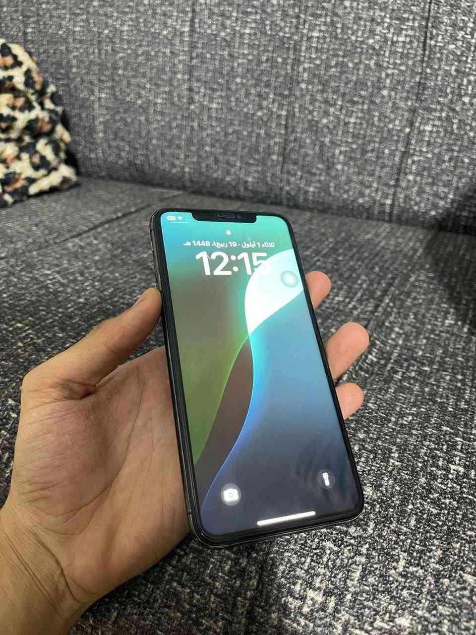 ذاكره 256
بطاريه 100مستبدله نوعيه زينه 
شاشه بلاديه 
جهاز ما بيه اي خلل ولا اي شكال فقط الضهر مكسور جهاز بيه لزكه مال تلفون مفطوره من تجي وتكلب اشلع الك الزلكه وذا لكيت شخط واحد بل شاشه انزلك منه كد ما تريد 
+فيس ايدي ما يشتغل 
سعره 150وبيه مجال حك الجيه 
مكاني بغداد الشعب حي البساتين 
رقم الهاتف ***********
