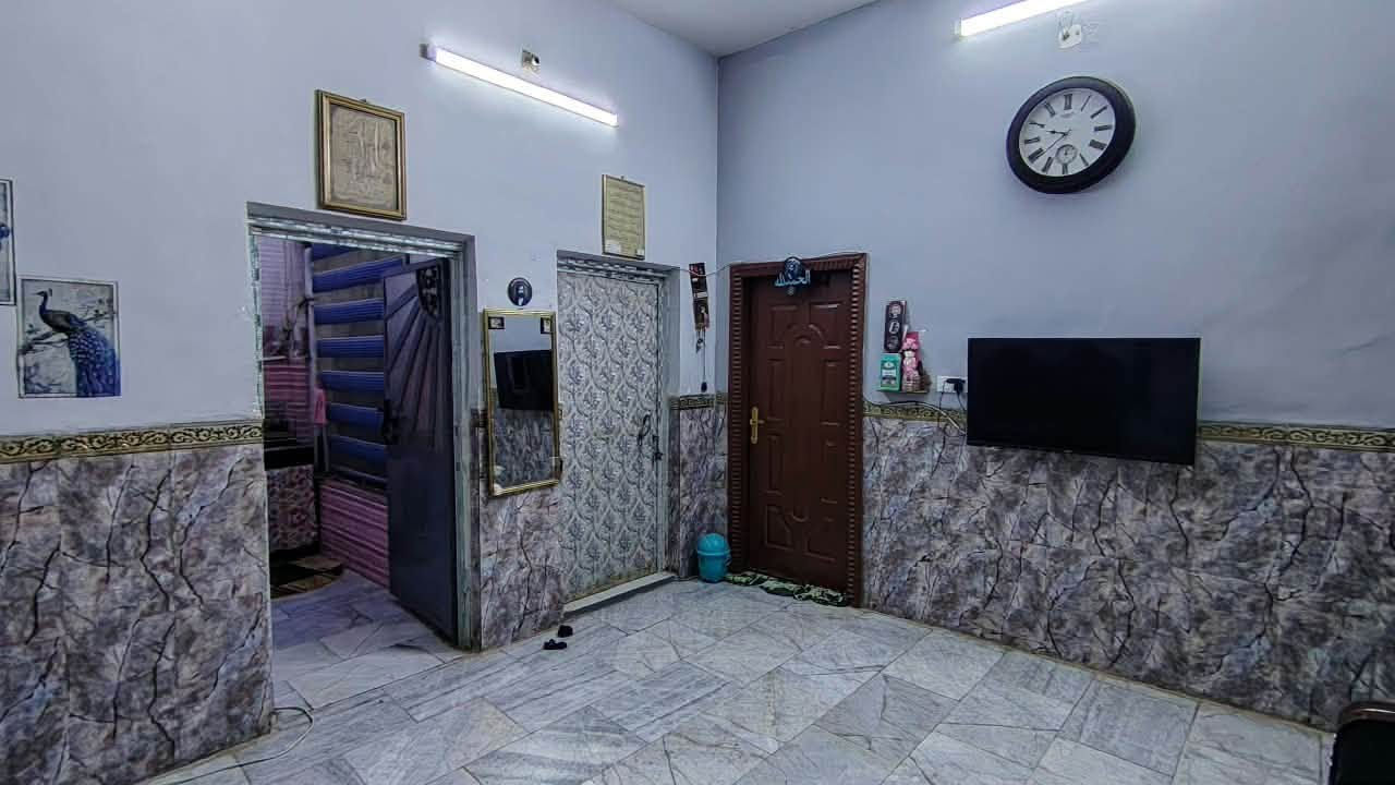 🏠بيت للبيع

📍قرب مجمع بيسان

📐مساحه مئة متر  مربع

✨ بناء درجة أولى

✨ البيت جاهز للسكن

✨ موقع مميز

🕍البناء طابق واحدكونكريت مسلح :

•غرفة
.صالة
•استقبال 
•مطبخ
•صحيات 
٩٠ مليون💶💶 قابل للتفاوض 
📞للإستفسار
***********☎️☎️
