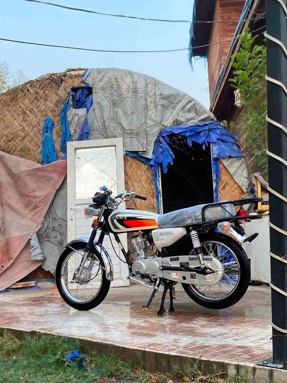 السلام عليكم للبيع نامة امتياز موديل 26 الدراجة مكفولة اصولي اوراق كامله الدراجة خير من الله المكينة ما ممدود عليهة اسبانة السعر خاص عل رقم ***********
