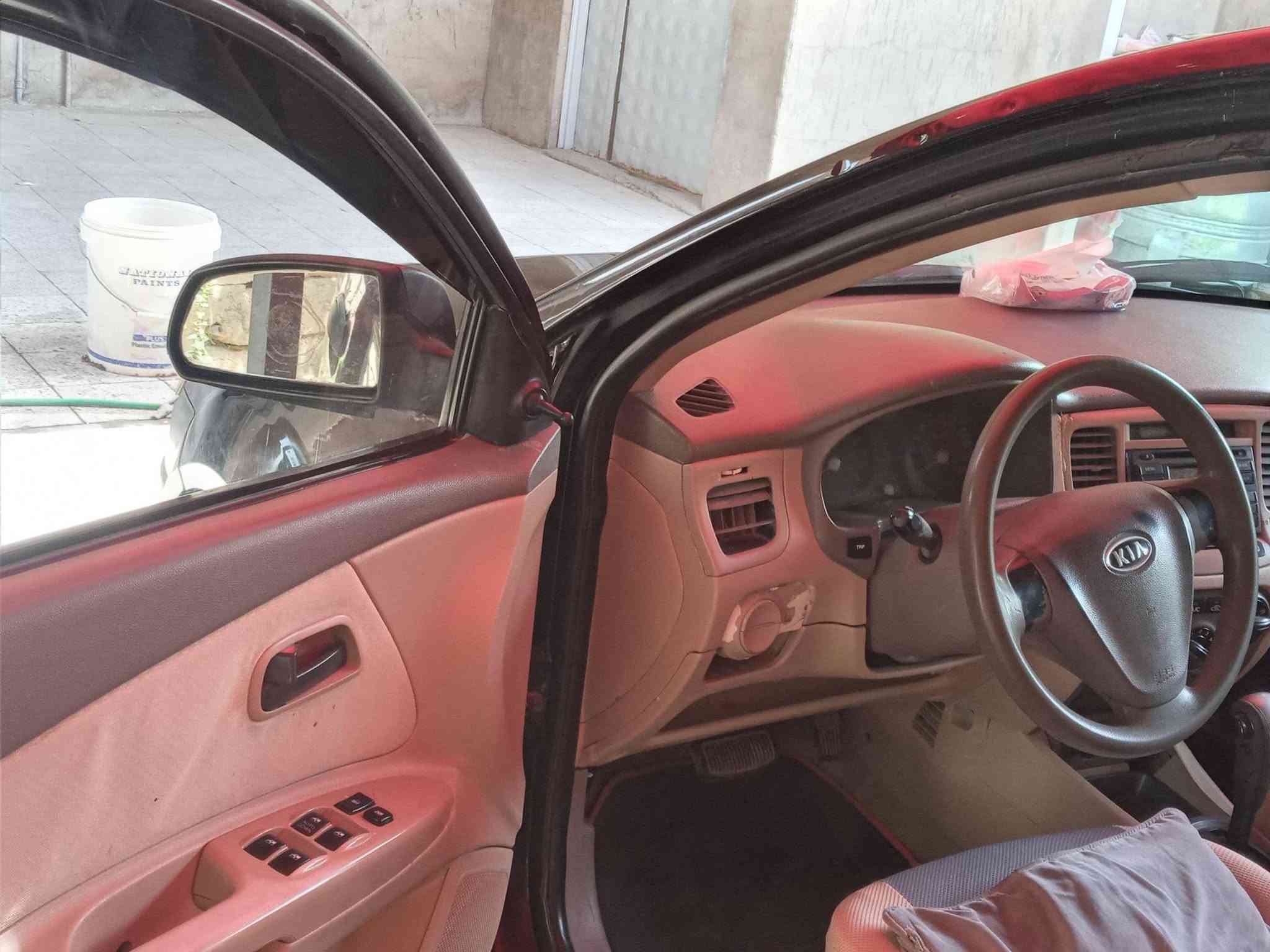 ٢٠٠٩ • بغداد • هزة جدية