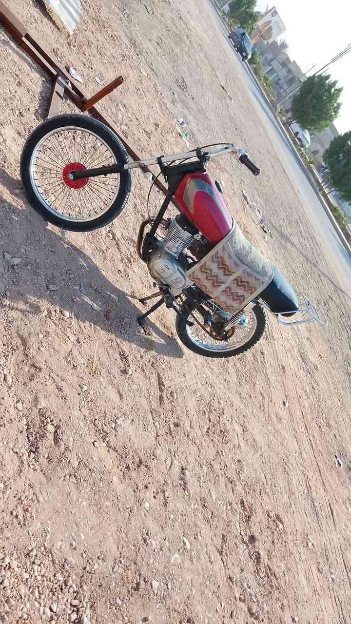 السلام عليكم دراجه للبيع دراجه متعوب عليه الله شاهد دراجه كله نفض جاهزه 275 وبيه مجال ‏‪***********‬‏
