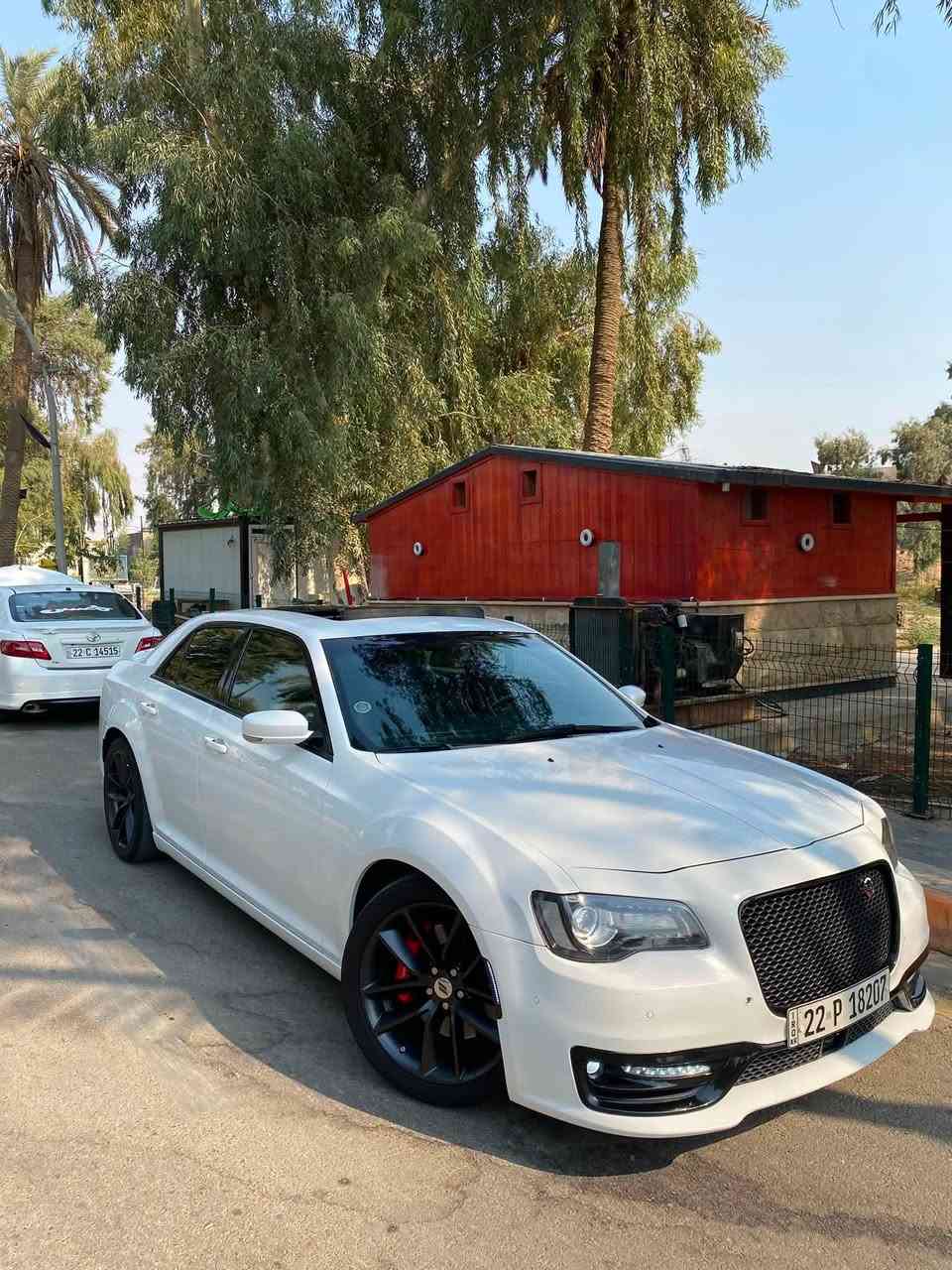 السلام عليكم اخوان 
الجميلة للبيع او مراوس بشي اقل 

اوباما كلايسلر ( 2023 ) SRT _ 6.400
رقم أربيل بأسمي تحويل ثاني يوم

السيارة فول مواصفات بنوراما ورادار امامي الى أخره ..

الحادث/ جامرلغ وبنيد _ الجامرلغ مبدل نفس اللون
والبنيد مصبوغ 
صور الحادث موجودات بالمنشور 
بالعراق صار بيها طخة صغيرة كلش بالهلال الخلفي

الأضافات 
برمجة وتفريغ مصطفى أيگل 
ولف حماوة ريسنگ 82
شوتة مفتوحة 
أويل كاج كان 
المحرگ مزود من أمريكا عليه بساتم مهلة فقط 

السيارة ماشية 35mil 
السيارة نضيفة وجديدة كلشش 

السعر / 320 ورقة وبيها مجال 
وطبعاً هذا السعر أقل من سعر 6 سلندر 

العنوان / ديالى بعقوبة 
الرقم / ***********
اتصال او واتساب فقط 
ممتواجد بالفيس
