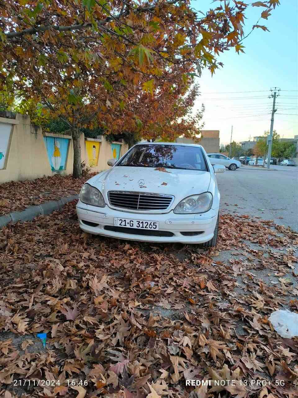 مرسيدس غواص 
مكفولة كفالة عامة 
كير ومحرك  تبريد 
رقم وسنوية بشرط  بسمنة 
بشرط تحويل وكالة 
*********** 
120 ورقة و مجال

نص مكتوب في الصور:
- 21/11/2024 16:46
- REDMI NOTE 13 PRO+ 5G