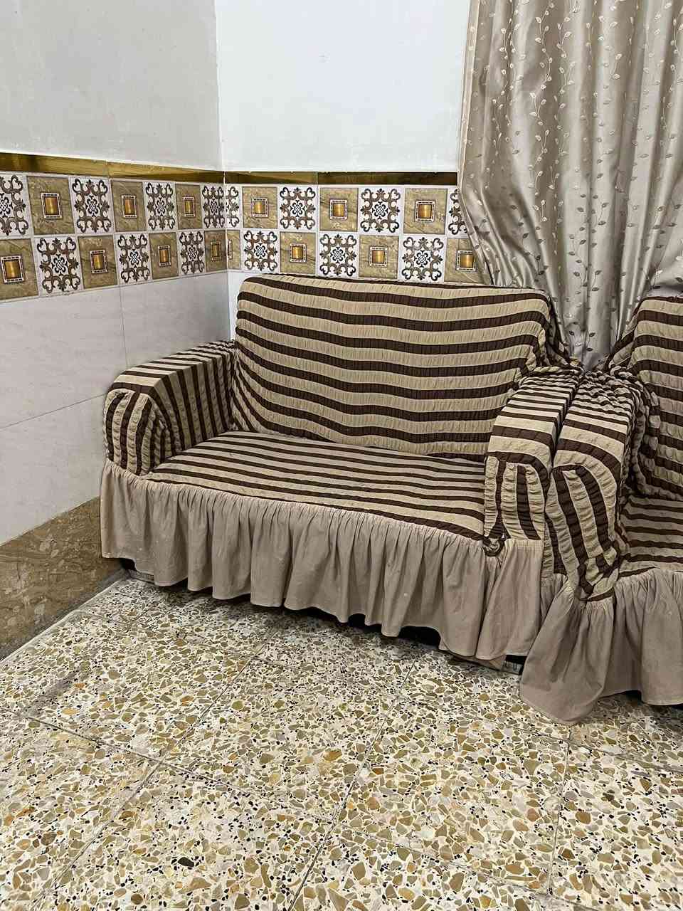 كنب • ١٠مقاعد • الحرية