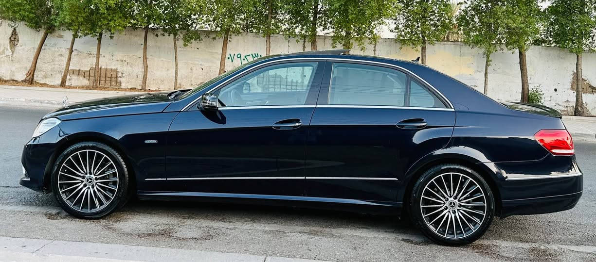 ‏السلام عليكم
لون حبري 
مارسدس E350   
موديل 2010
المواصفات فول الفول
بانوراما
شاشه جبيره 
بردات خلفيه جانبيه 
رادار + تحديد مسار
كامره خلفيه
شفتات ستيرن 
تحكم ستيرن 
كشنات كهرباء 
خزن ميموري تدفئه تبريد
داخل جلد اسود
كير تعليك 
حساس امامي خلفي 
ماوس
كامره
حادث بنيد وخشم الجاملغ 
سستم سماعات harman kardon ا
ستيرن كهرباء
السعر 165 وبيها مجال 
***********
06723226666 بغداد, العراق

