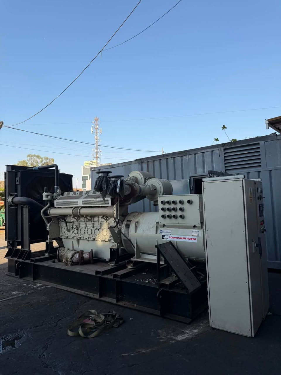 Perkins 4008
1150KVA
500 hours 
***********
***********
***********
