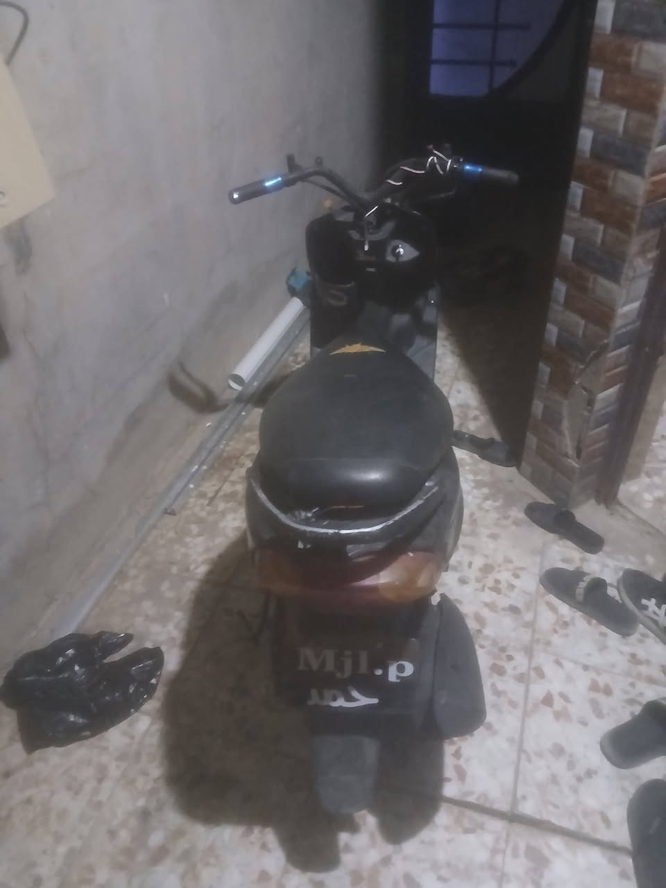 ماكس قجمه 
بوشه ٥٥ مجفته جديد الدراجه تشتغل شويه وتطفى بيها مشكله بلكابريتر الدراجه كل شي بيها بلادي ماعده البوشه السعر ١٧٥ الف وبيها مجال 
الشراي خاص ورقم تلفوني *********** متوفر واتساب
