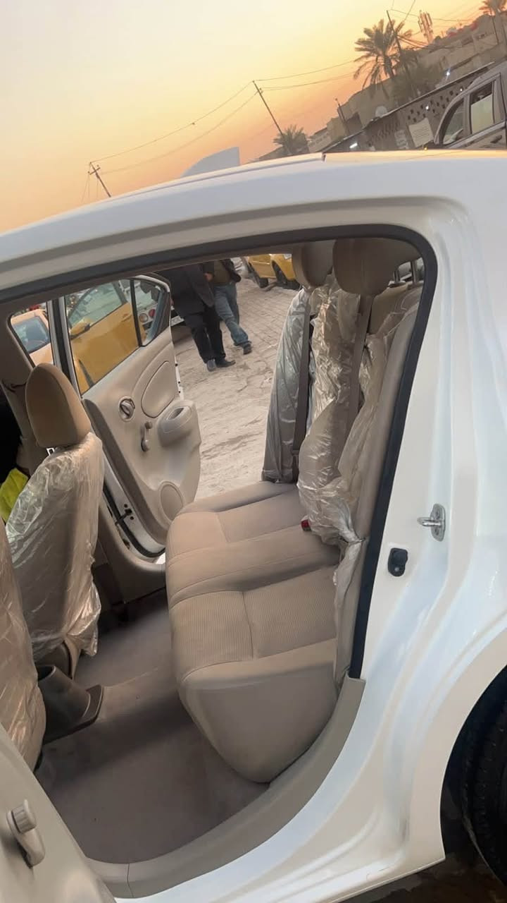 � نيسان سني 2024 🇯🇵
السعر : 113$ وبيه مجال 
📍 رقم أربيل باسم شركة 
🔄 وكالة أو تحويل مضمون هاتف *********** 
🛡️ مكفولة من الصبغ
السياره هنديه ام البليته زركه
✨ المواصفات : ويل كب 
✅ 4 جام كهرباء
❄️ قطعتين تبريد
📺 شاشة كبيرة
💡 إشارات مري
🪑 داخلية بيج
📽️ بلوجكتر
🕷️ سبايدر
✨ يدات نيكل
🎛️ تحكم ستيرن
🛡️ مانع انزلاق
🎵 AUX
📱 بلوتوث
📡 حساس خلفي
🛡️ دبل إيرباك

📍 الموقع: بغداد – البلديات
