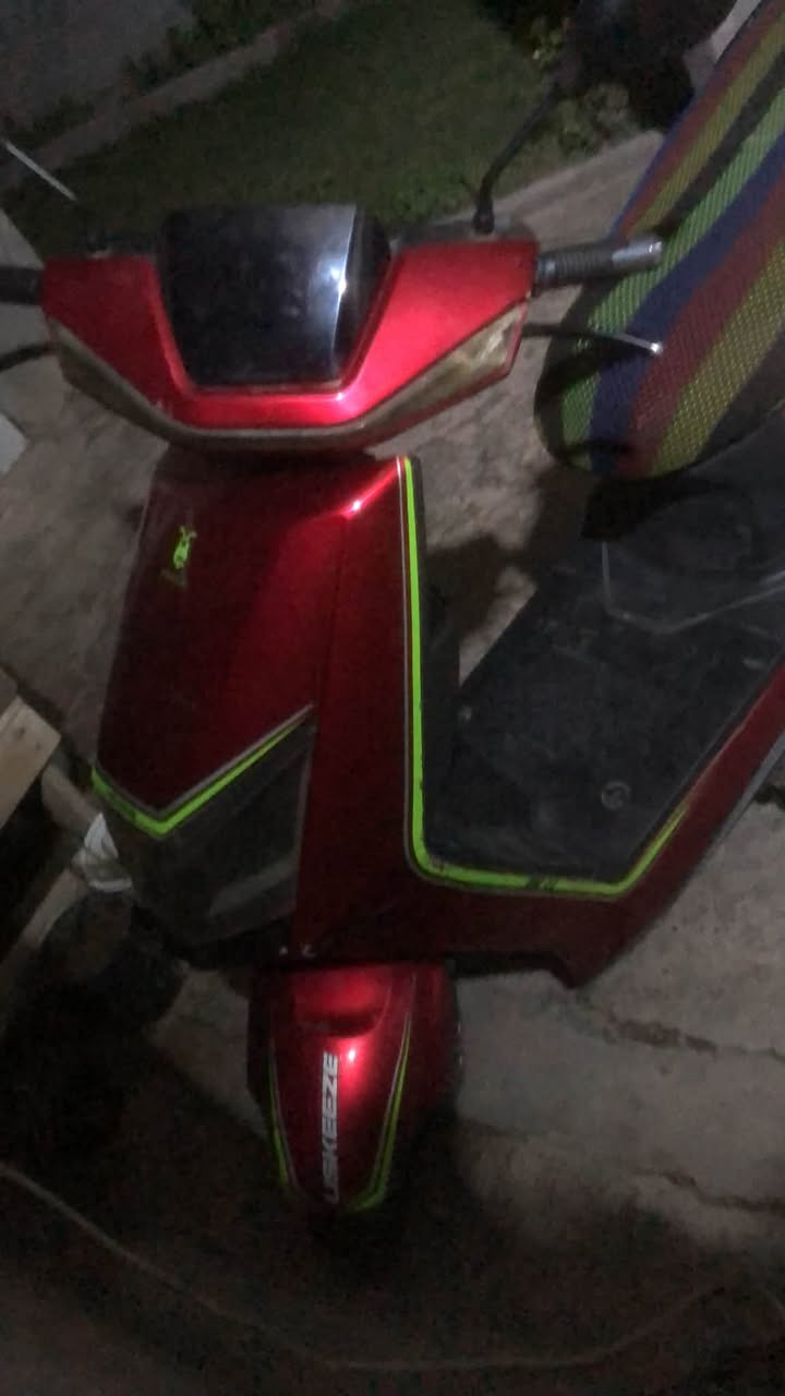 سلام عليكم موطور شحن للبيع نضافه فول بطاريات عل فحص بطارياته حيل نضيفه موطور رزن ايخبل نضافه فول لفول سعره ٥٥٠وبي مجال مكان الرمادي الصوفية قرب كليه المعارف رقم التلفون ***********
