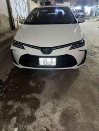 كورلا هايبرد موديل 2025. ماشيه 20 الف السياره بيها ضبغد بنيد و نص دعام...
