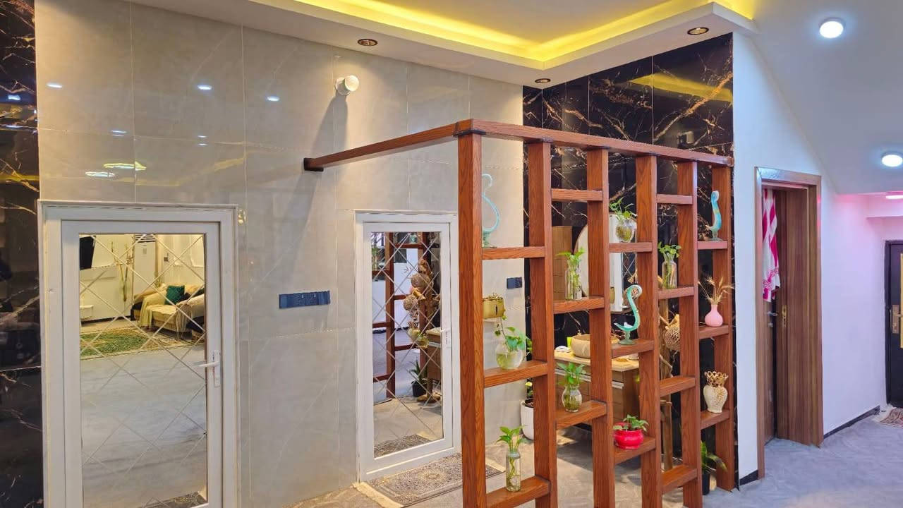 ✅ ️موقع مميز في كربلاء📍
فيلا للبيع مساحة 400 متر واجه 16متر نزال 26 متر طابقين بناء درجة اولى vip طابو سند 25 (تحويل بإسم المشتري) متوفرة كافة الخدمات (تبليط /ماء/ كهرباء/ مدارس/ مركز صحي/ الموقع كربلاء - شارع رابط الزبيلية تبعد عن مركز مدينة كربلاء 10 كيلو 

💵السعر( 400 )مليون

للاستفسار: *********** واتساب
