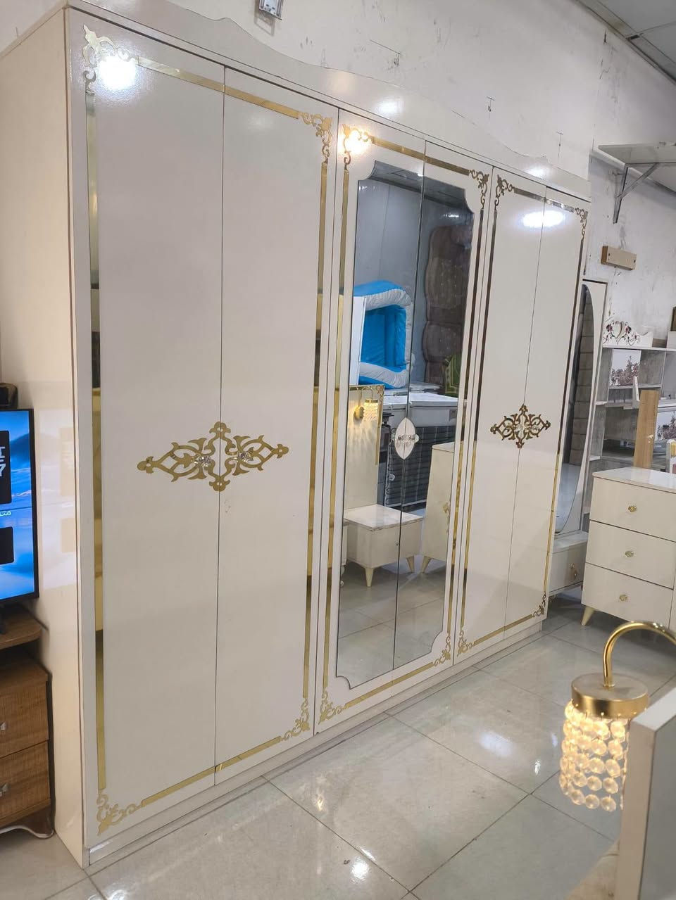 جديد معرض اربيل لبيع وشراء الاثاث 🛌
غرفة نوم نضافه 99 بلميه ❤‍🔥
5 قطع بدون اي عيب 🔥
السعر 475 الشد والنقل مجاناً 😍
دوشك+شازلون+مرايا قيافه هديه 🔥
العنوان أربيل سايدين مجمع الزيتون قرب جسر الكورنيش 
متوفر توصيل اربيل+موصل
واتساب :***********
