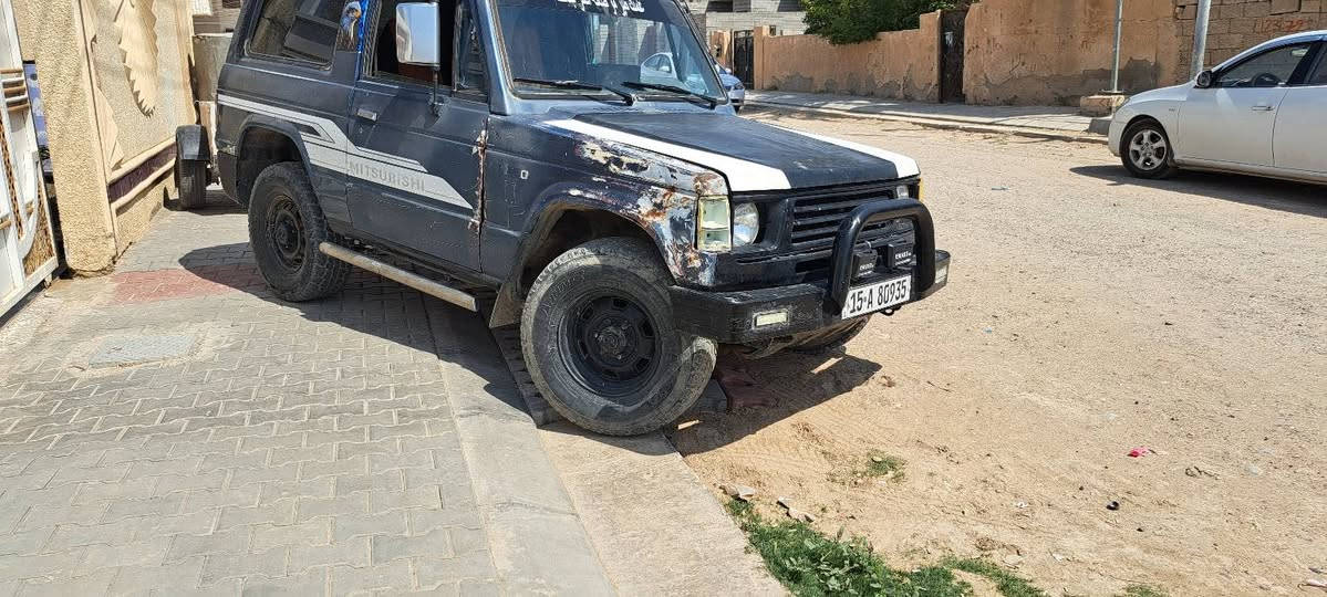 للبيع
نوع مستبوشي 
موديل 90
محرك مسكر 
مكفول سياره 
رقم دولي 
سعر 37
***********

